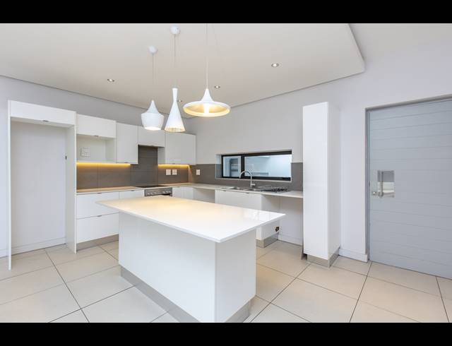 2 BEDROOM APARTMENT RENTED IN GREEN POINT